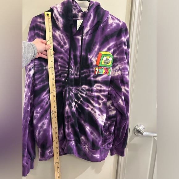 Disney Oversized Hoodie Women’s XS Purple Tie Dye Pockets Retro - Picture 8 of 8